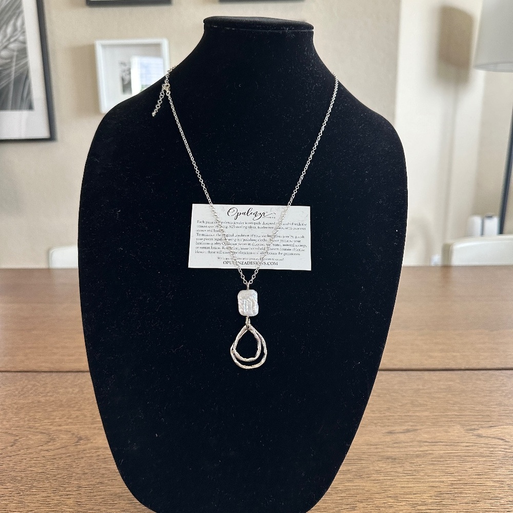 Opulenza Design Necklace .925 Sterling Silver with Fresh Water Pearl Pendant